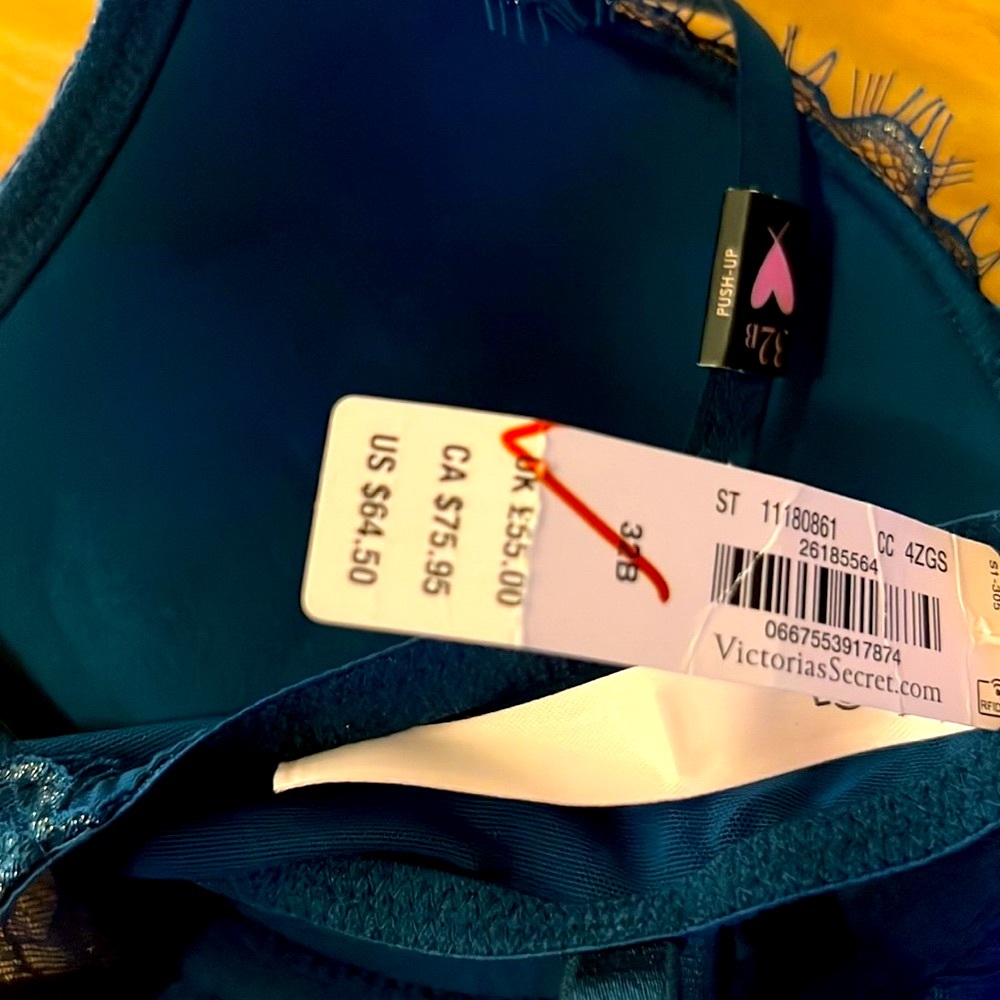 VS Bra - Picture 5 of 5